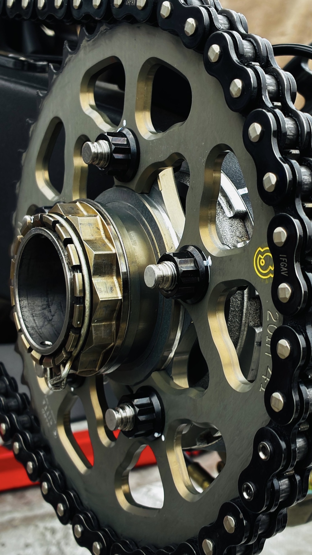 Ultra-Light Sprocket Carrier